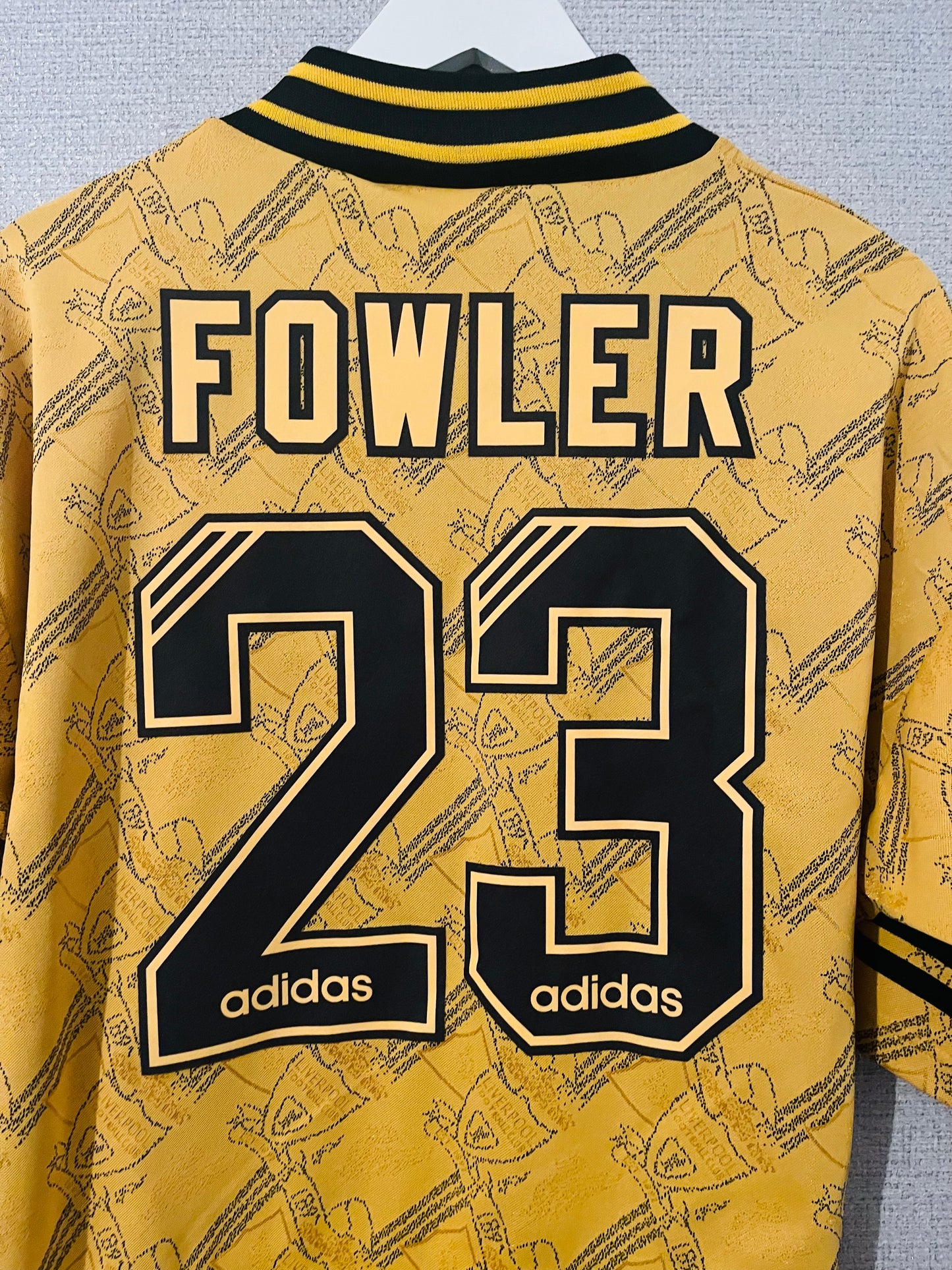 Liverpool third football shirt 1993/95 Fowler Large