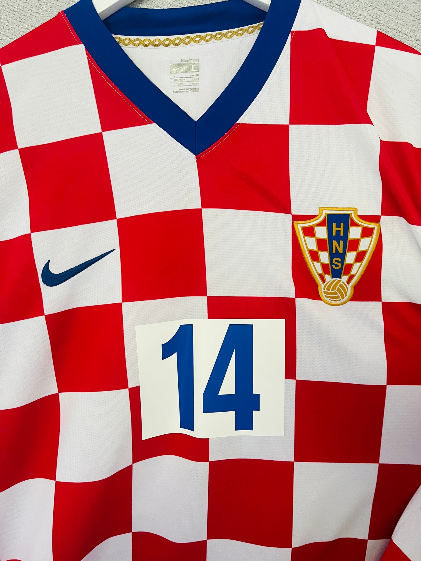 Croatia home football shirt Euro 2008 Modric Large