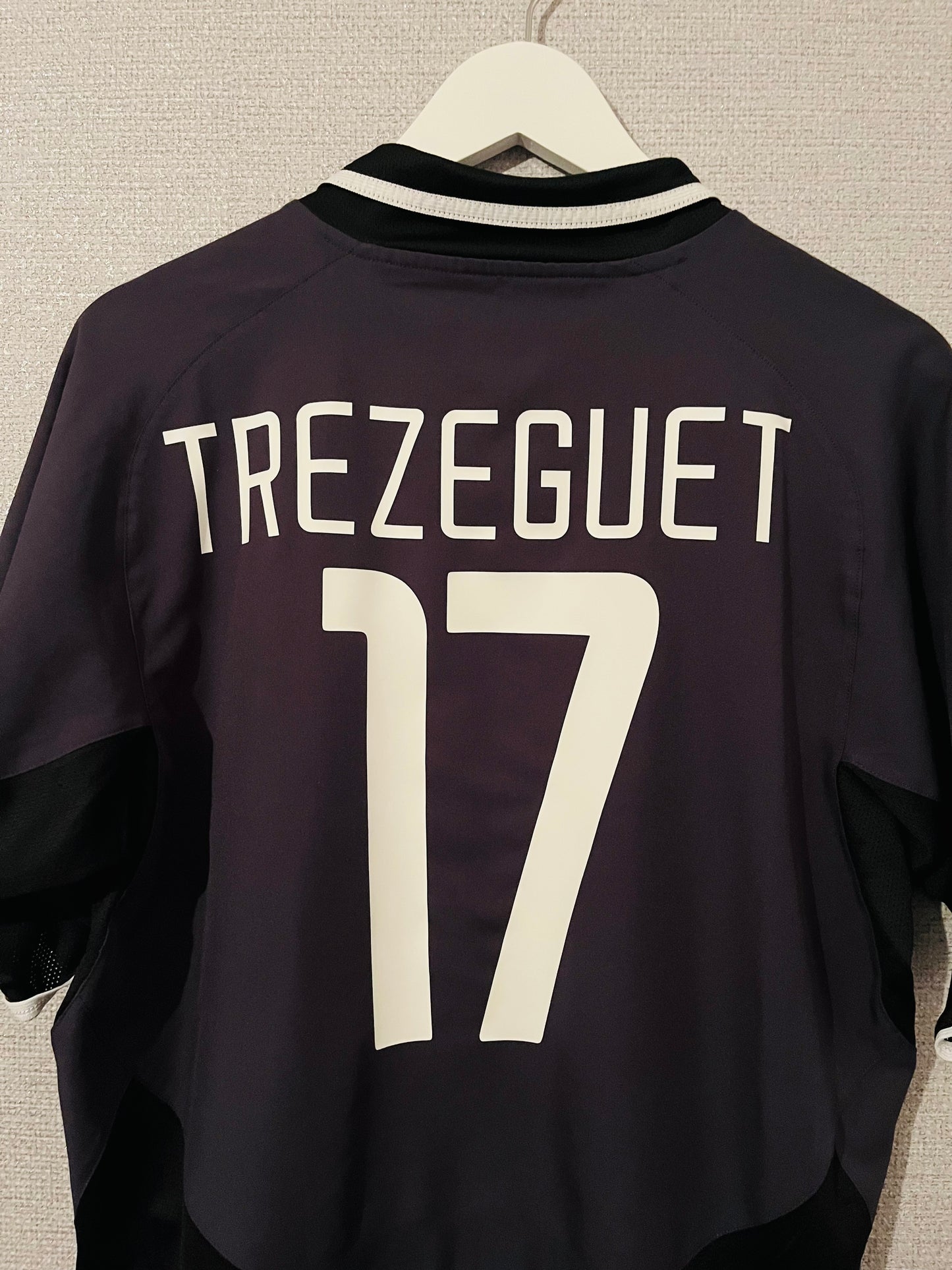 Juventus third football shirt 2003/04 Trezeguet Medium