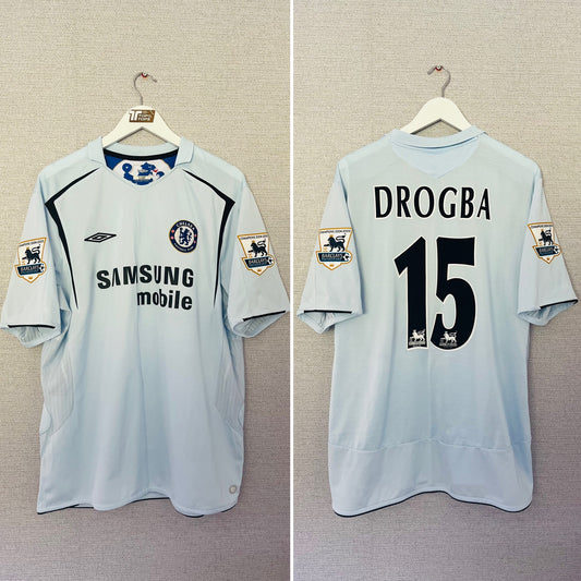 Chelsea away football shirt
2005/06 Drogba XXL