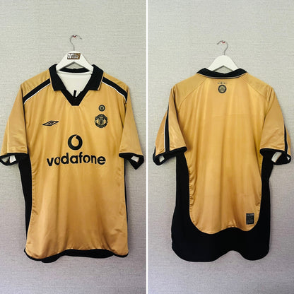 Manchester United away reversible football shirt
2001/02 Beckham Large