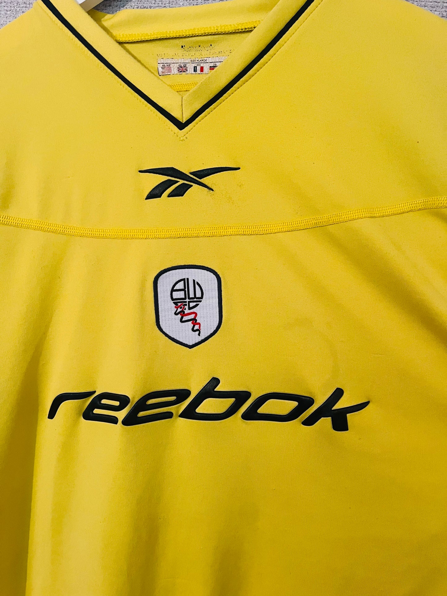 Bolton Wanderers away football shirt
2002/03 Okocha XL