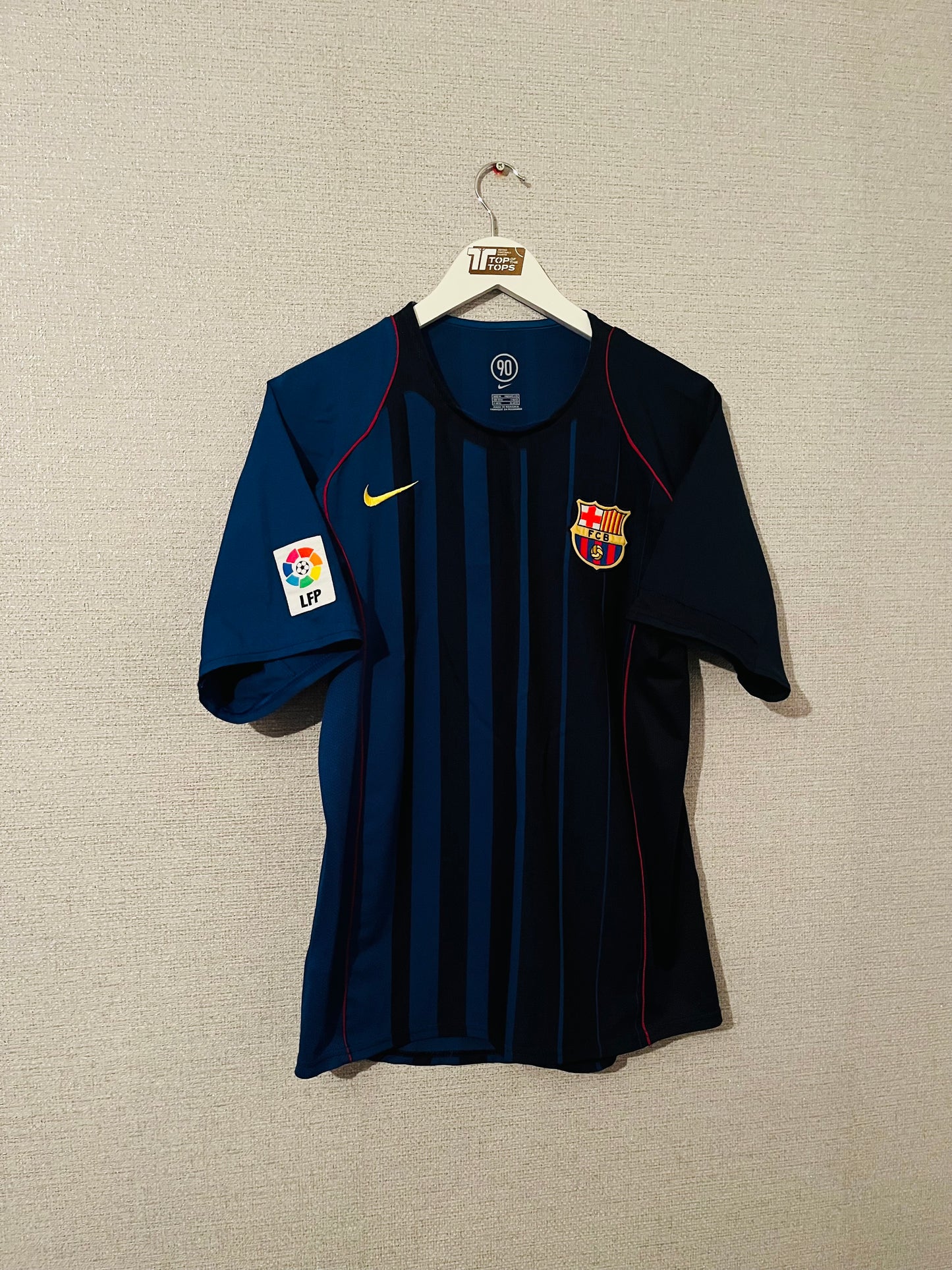 Barcelona away football shirt 2004/05 Ronaldinho Medium