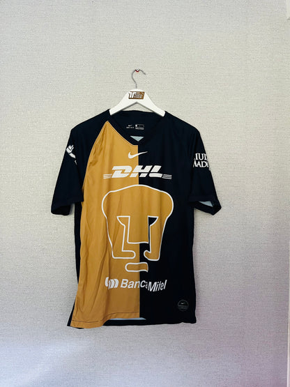 Pumas Unam third football shirt
2020/21 Medium