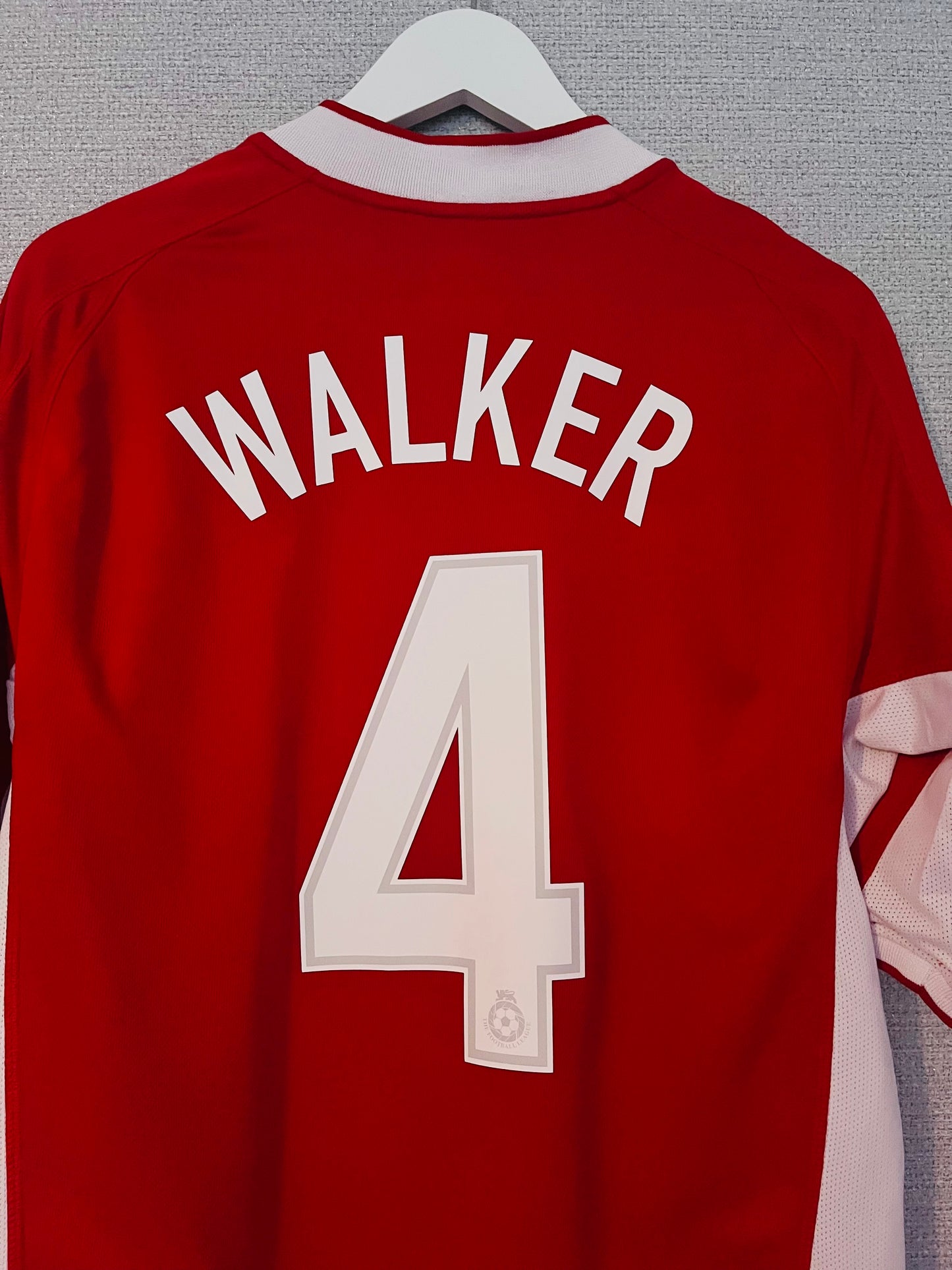 Nottingham Forest home football shirt 2002/03 Walker Large