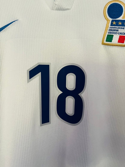 Italy away football shirt
W/C 1998 Baggio Medium