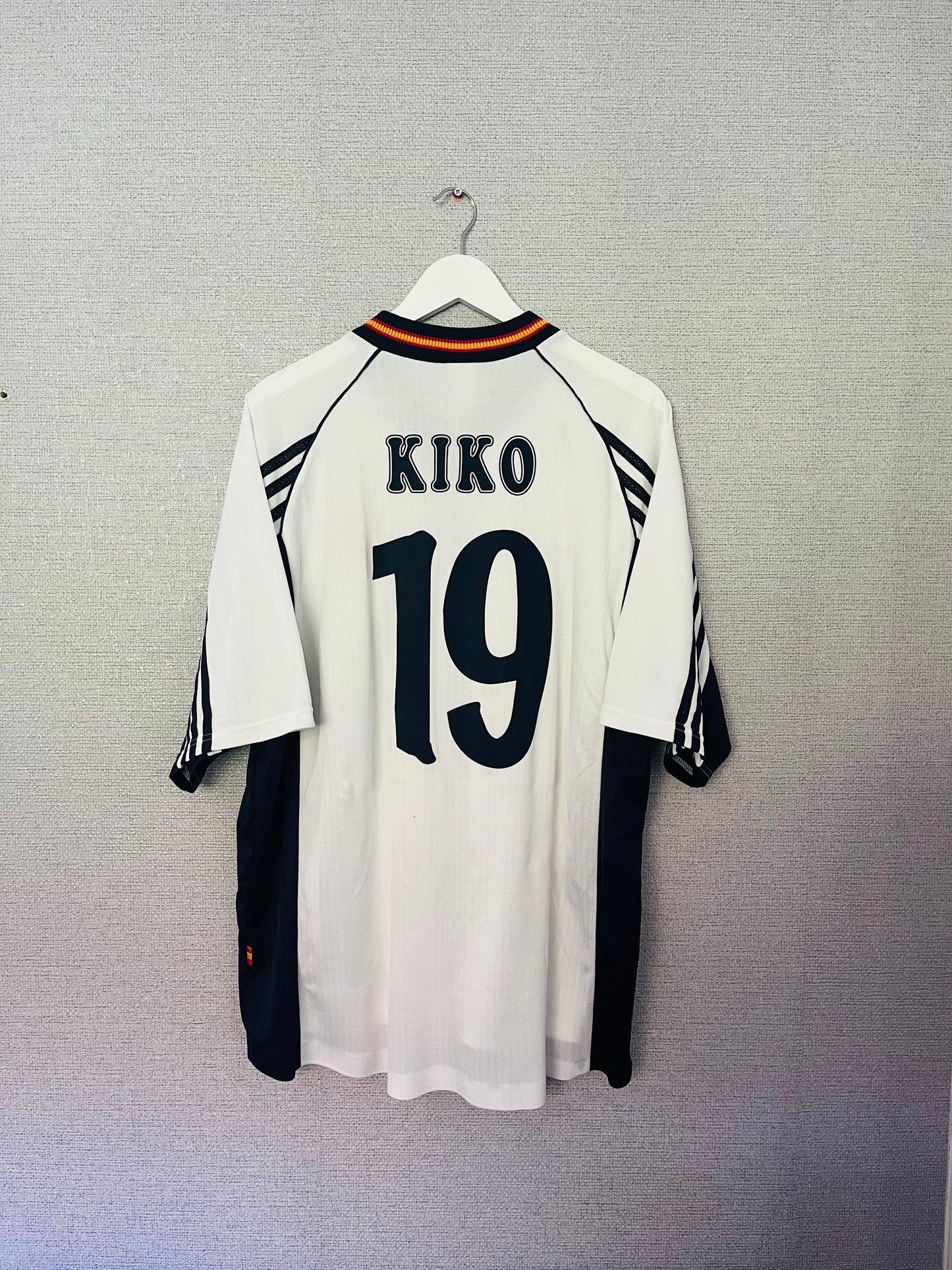 Spain away football shirt
W/C 1998 Kiko XL