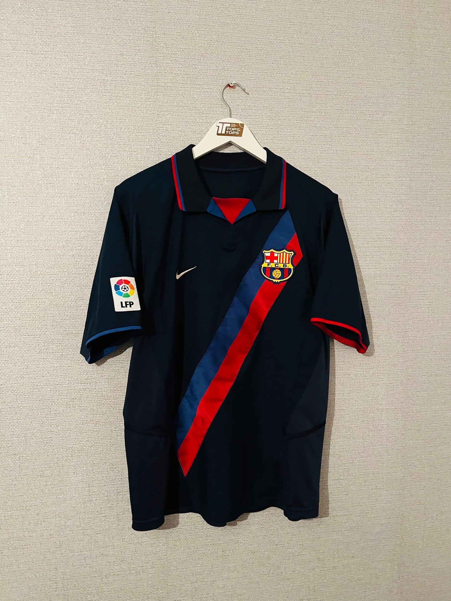 Barcelona away football shirt 2003/04 Ronaldinho Large