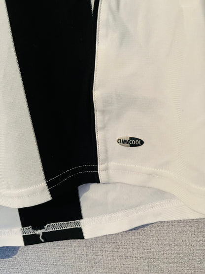 Newcastle United home football shirt 2005/07 Shearer Large