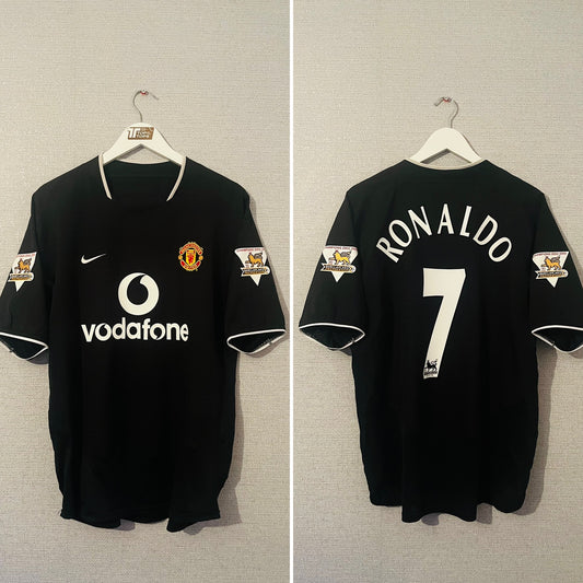 Manchester United away football shirt 2003/05 CR7 Large