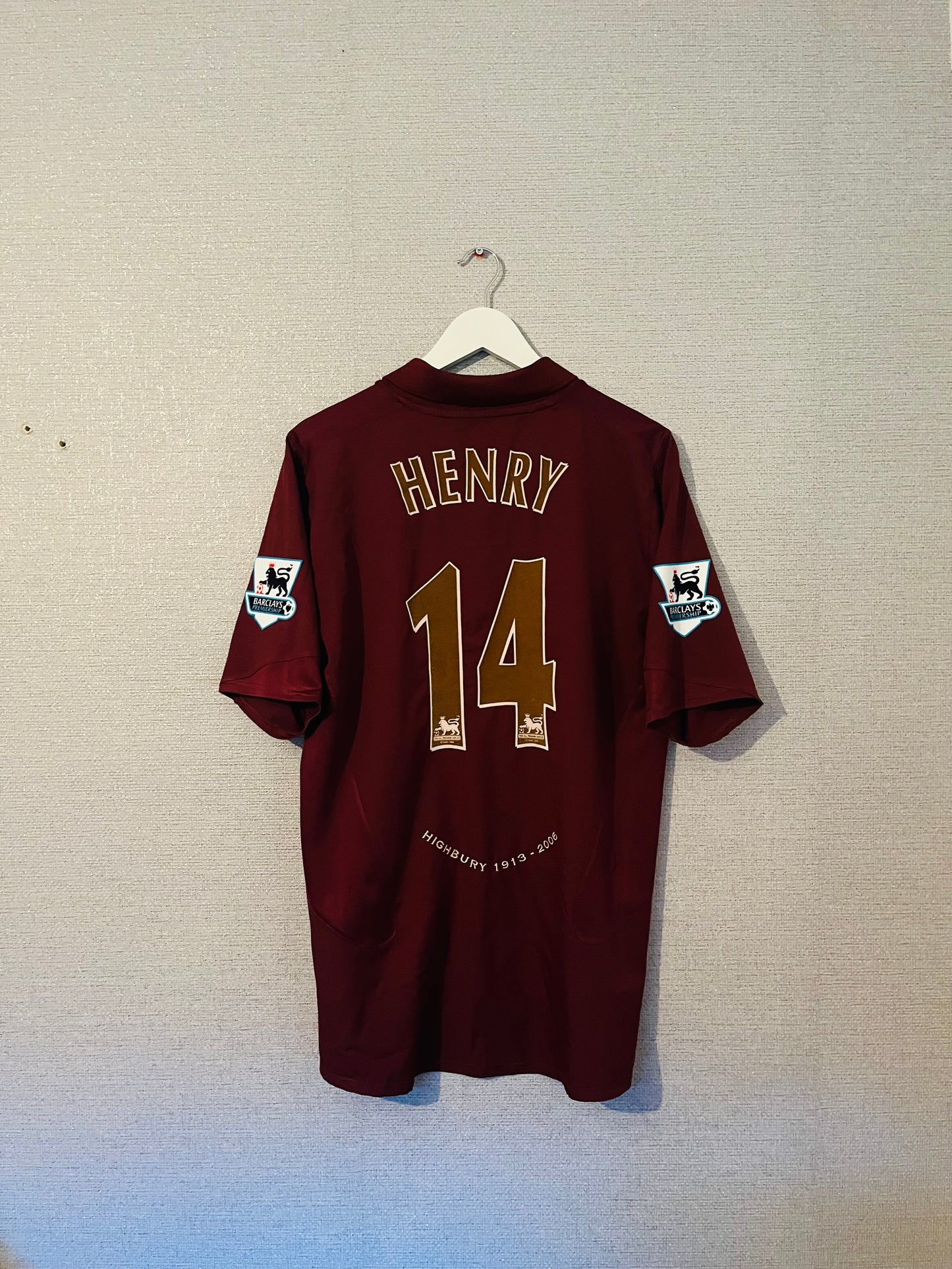 Arsenal home football shirt 2005/06 Henry Large