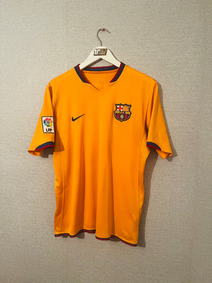 Barcelona away football shirt 2006/07 Iniesta Medium