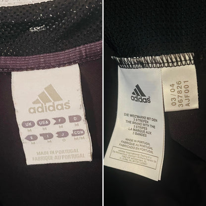 Real Madrid away football shirt
2004/05 Zidane Medium