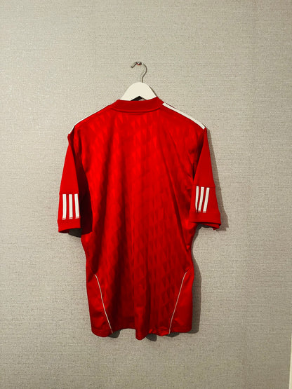 Liverpool home football shirt 2010/12 Large