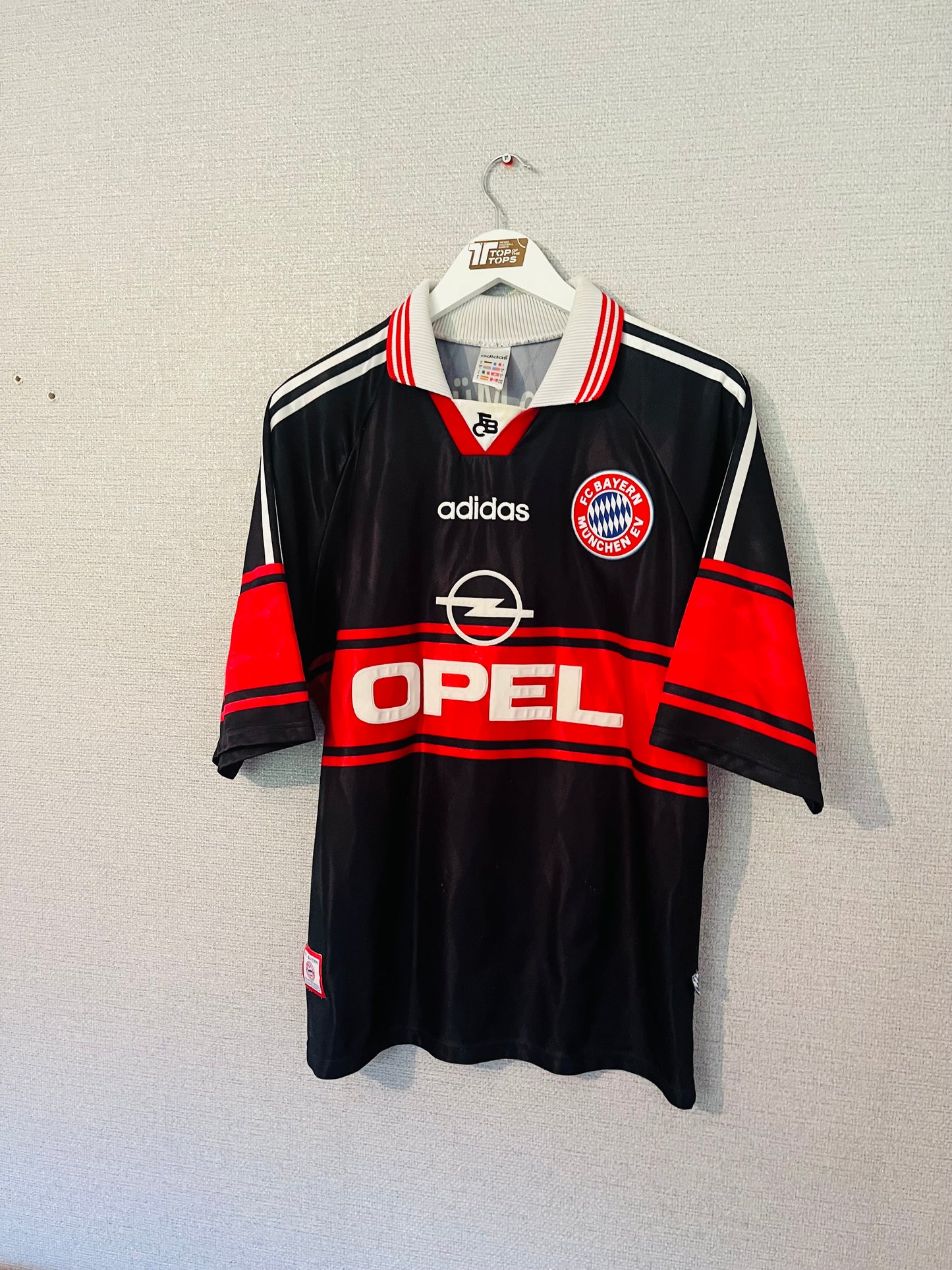 Bayern Munich home football shirt 1997/98 Matthaus Large