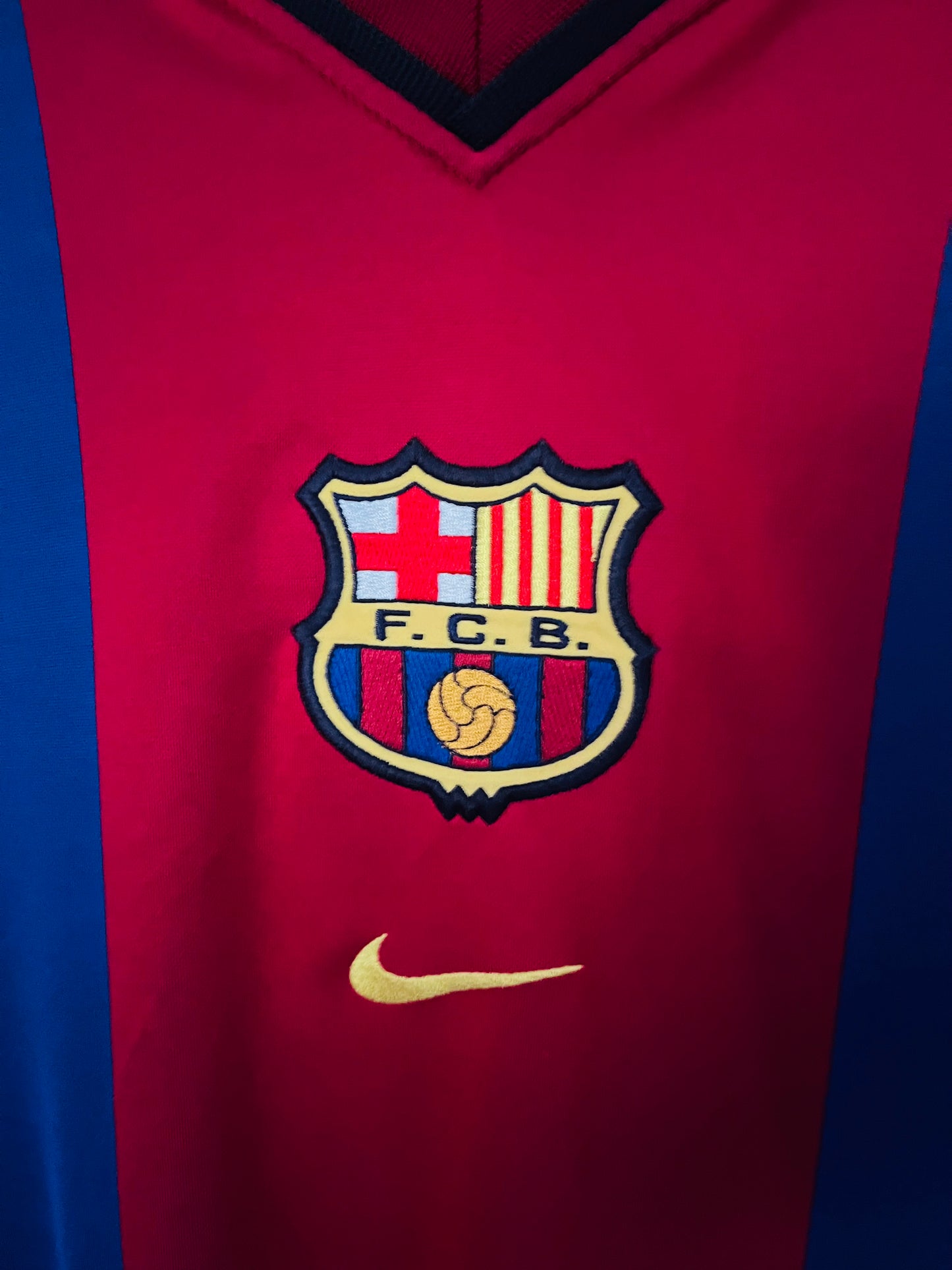Barcelona home football shirt 1999/2000 Rivaldo Large