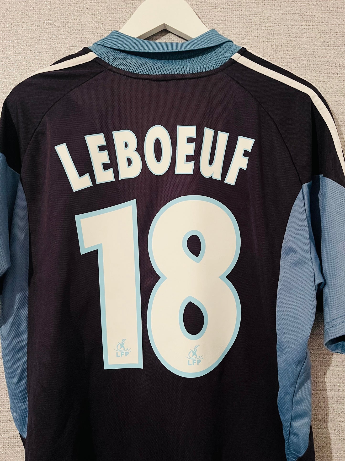 Marseille away football shirt 2001/02 Le Boeuf Large