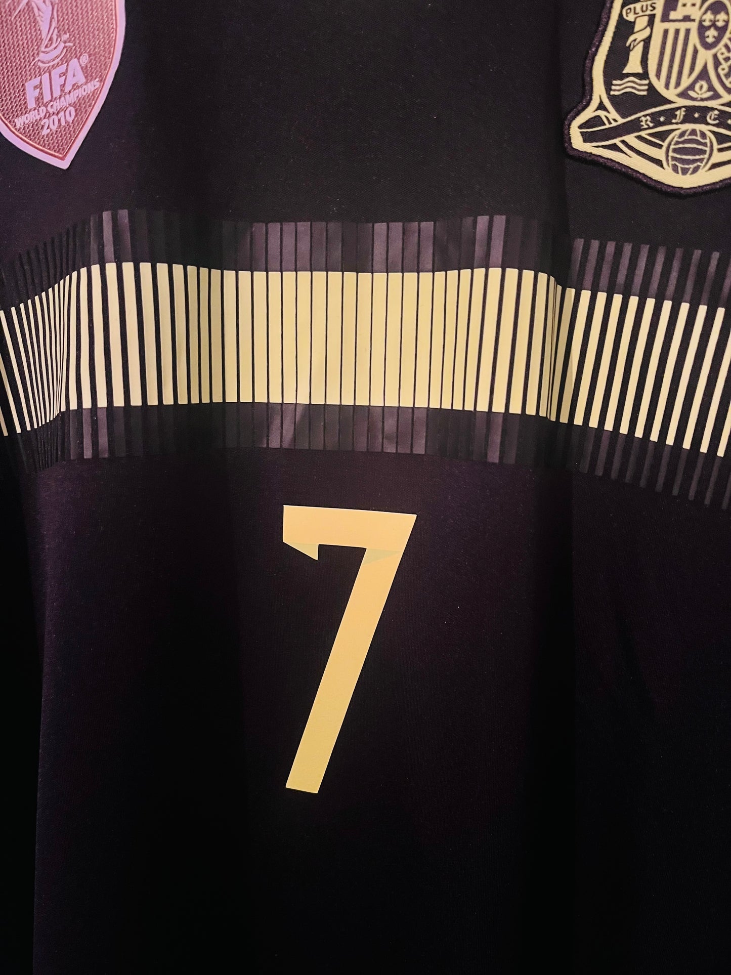 Spain away football shirt W/C 2014 David Villa Large