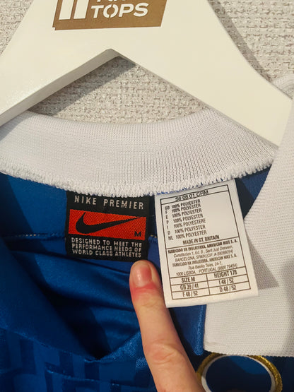 Italy home football shirt 1995/96 Baggio Medium