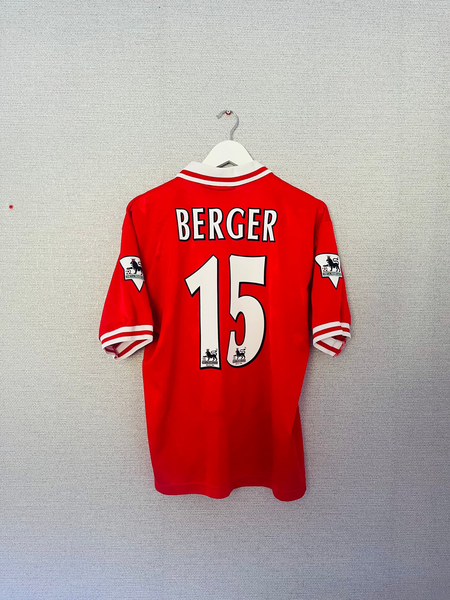 Liverpool home football shirt
1997/98 Berger Medium