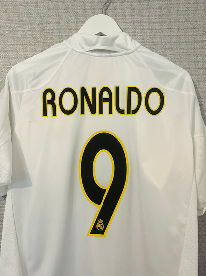 Real Madrid home football shirt
2004/05 R9 Large