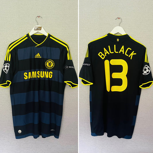 Chelsea away football shirt
2008/09 Ballack Medium