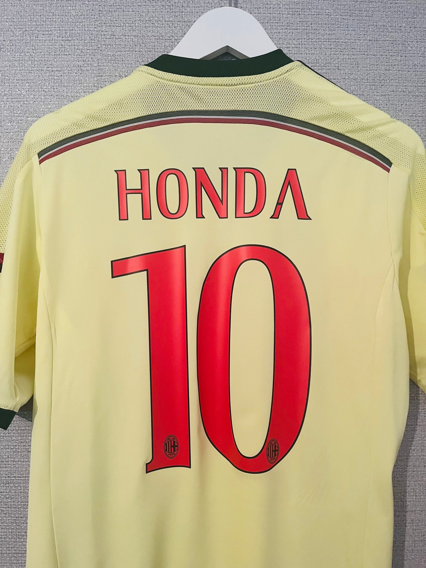AC Milan third football shirt 2014/15 Honda Medium