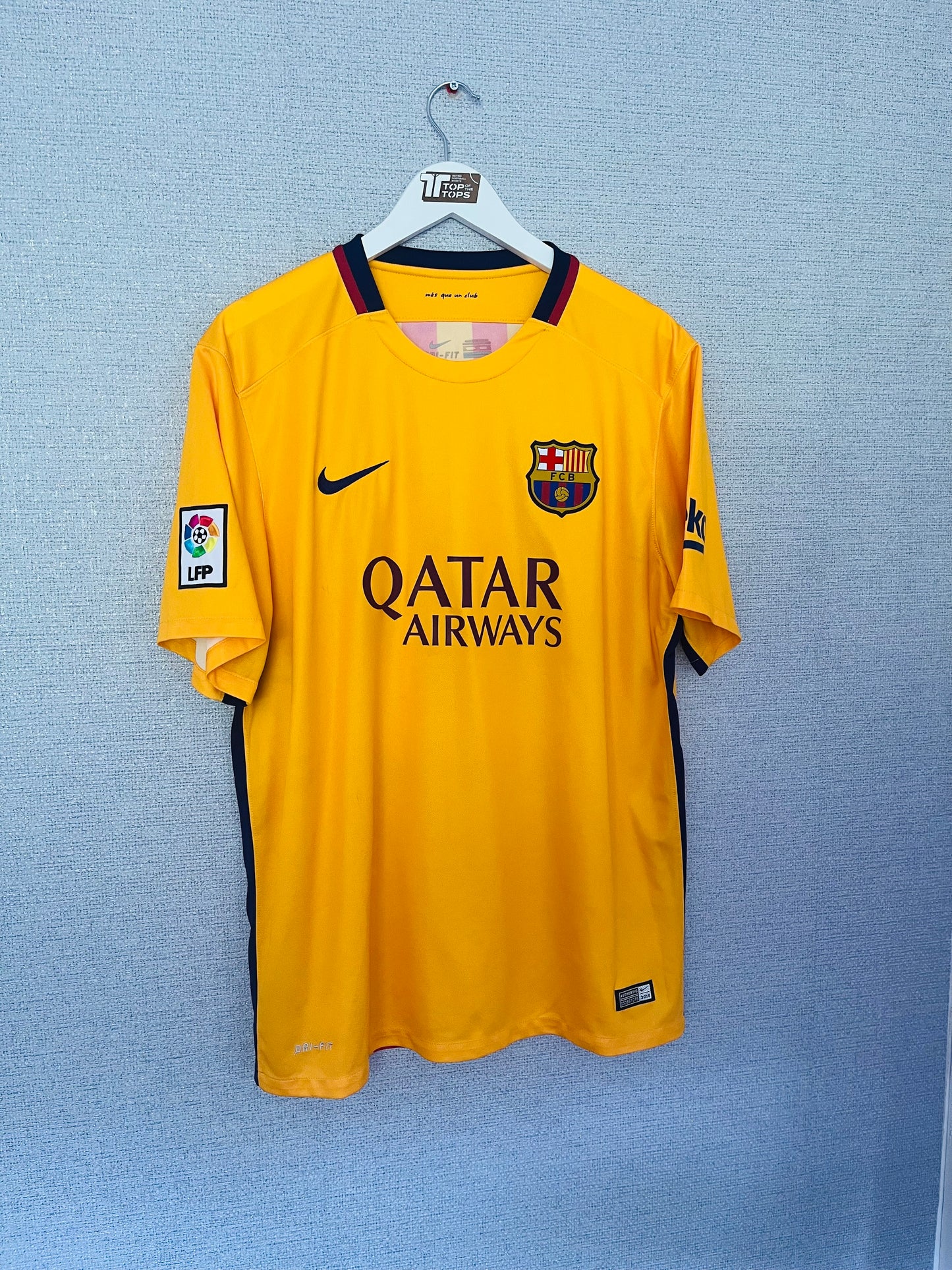 Barcelona away football shirt 2015/16 Neymar XL