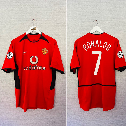 Manchester United home football shirt
2003/04 CR7 Medium