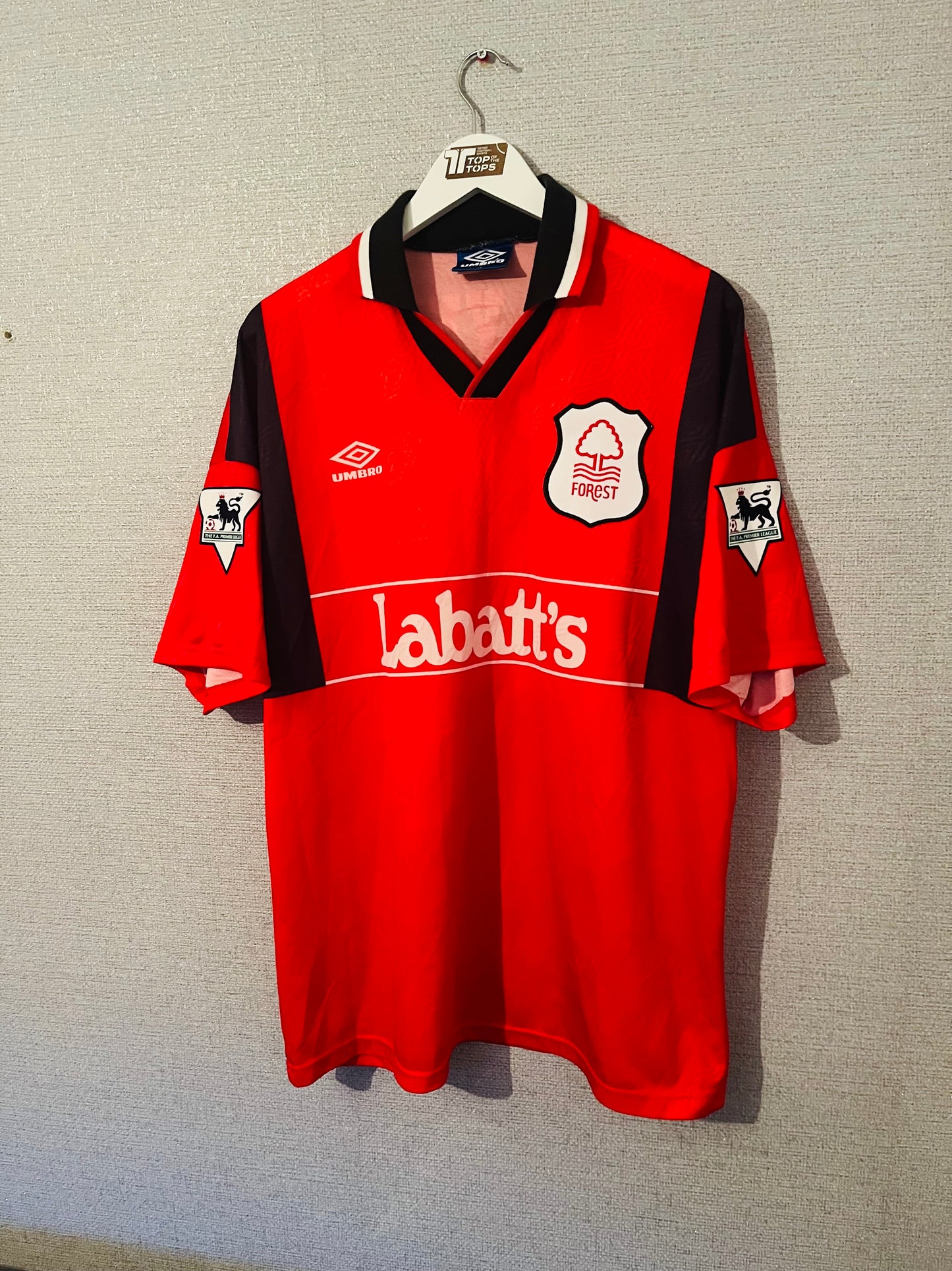 Nottingham Forest home football shirt 1994/96 Collymore XL