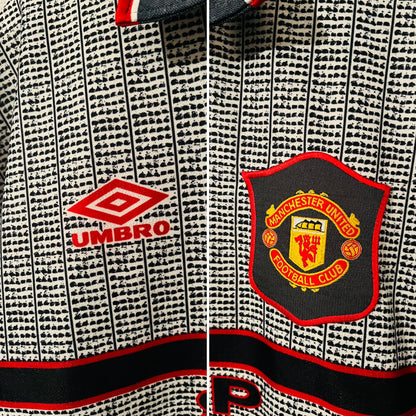 Manchester United away football shirt 1995/96 Cantona XL