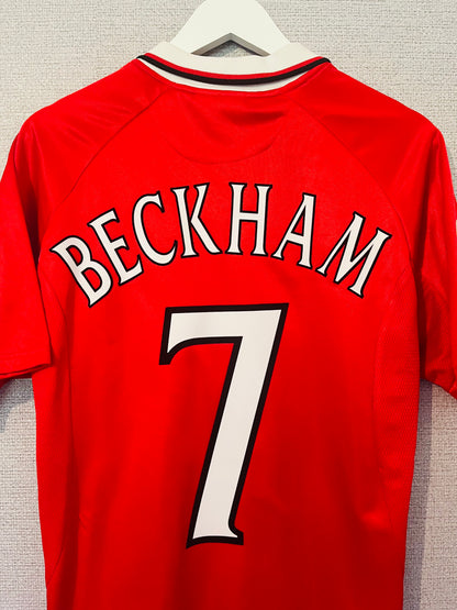 Manchester United home football shirt 1999/2000 Beckham Medium