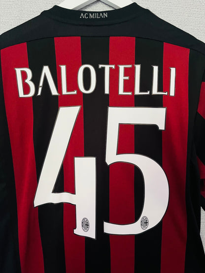 AC Milan home football shirt 2015/16 Balotelli Large