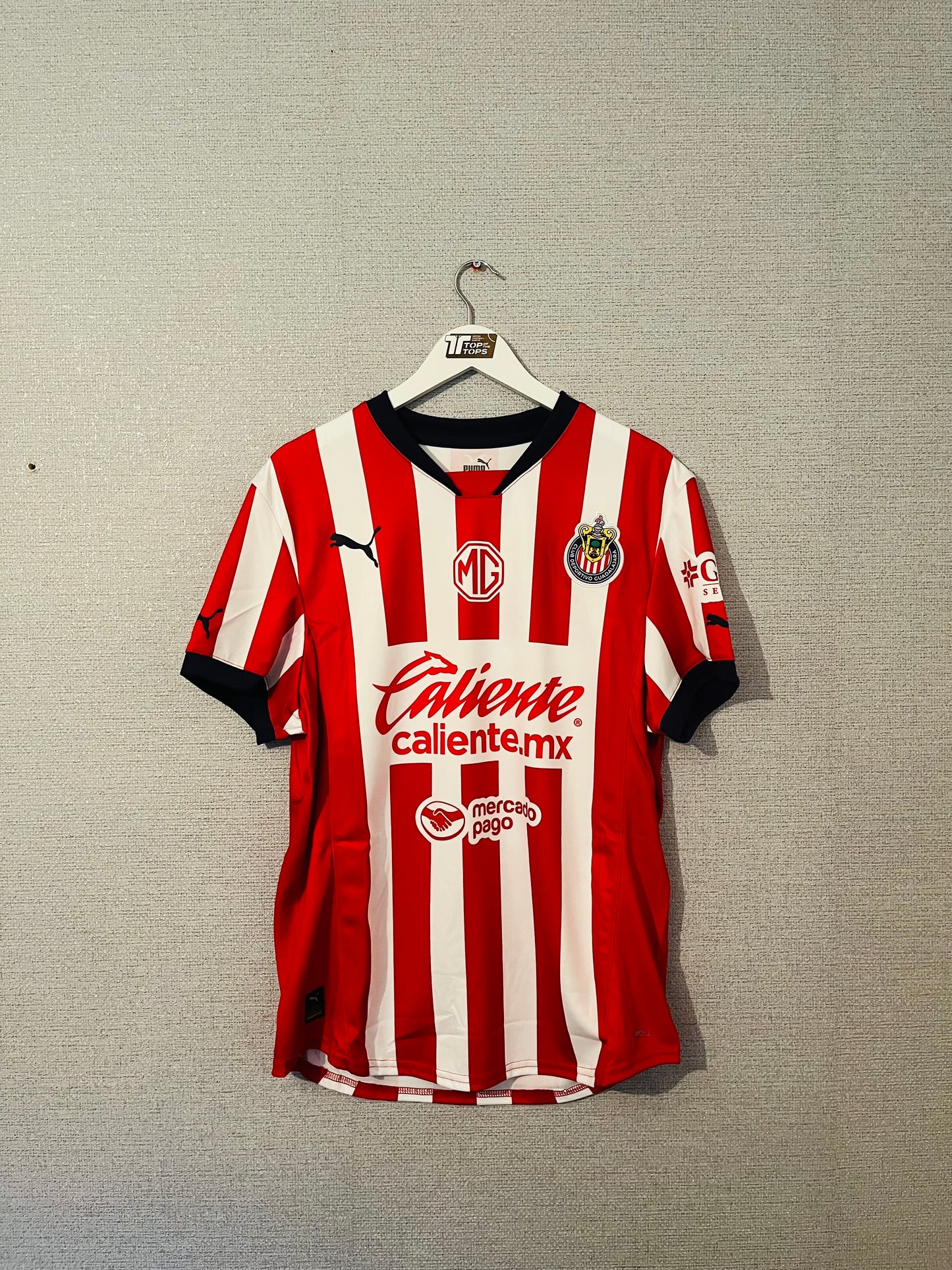 Chivas Guadalajara home football shirt 2024/25 Large BNWTs