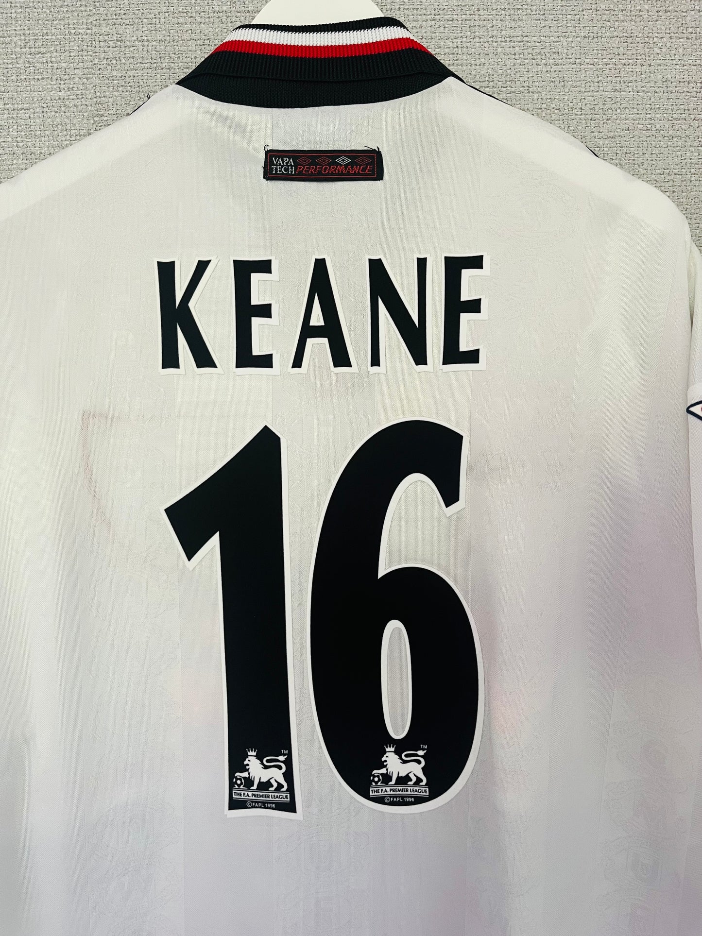 Manchester United away football shirt 1997/98 Keane XXL