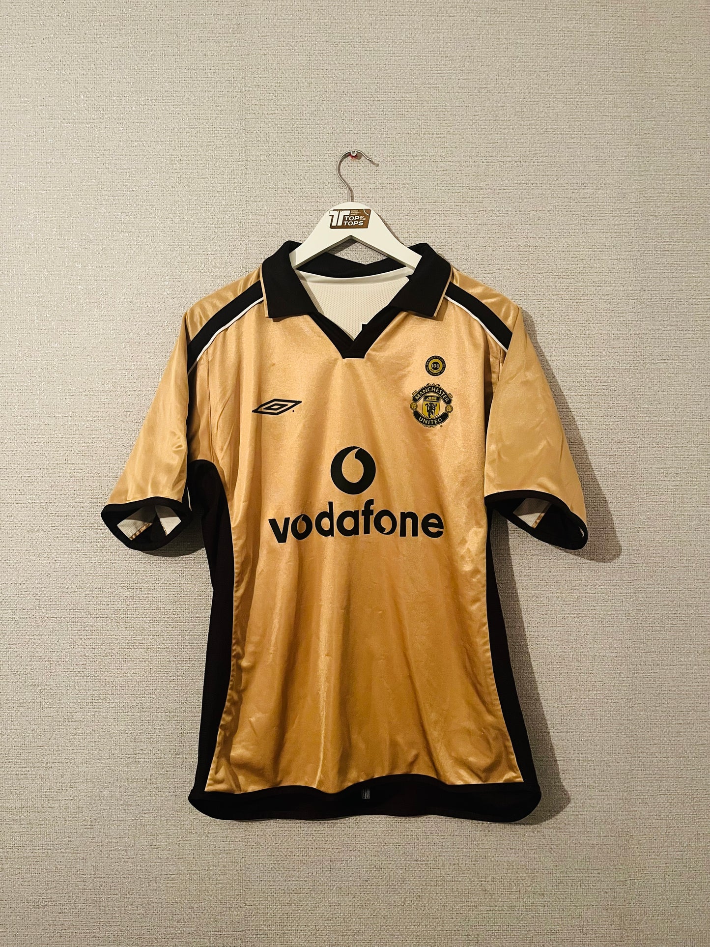 Manchester United away reversible football shirt
2001/02 Forlan Medium