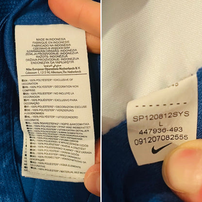 Brazil away football shirt
2012/13 Kaka Medium