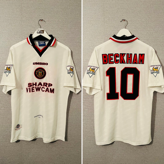 Manchester United away football shirt 1996/97 Beckham Large