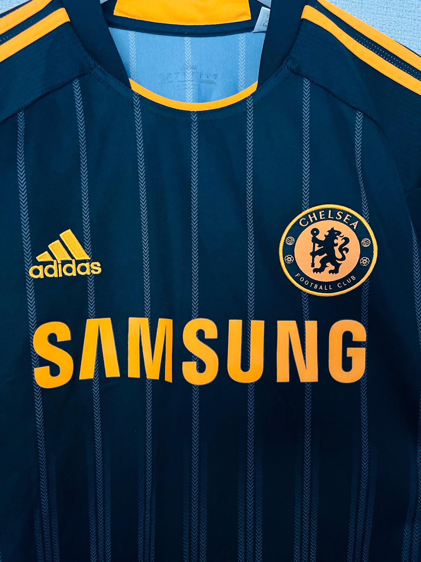 Chelsea away football shirt 2010/11 Lampard Small/Medium