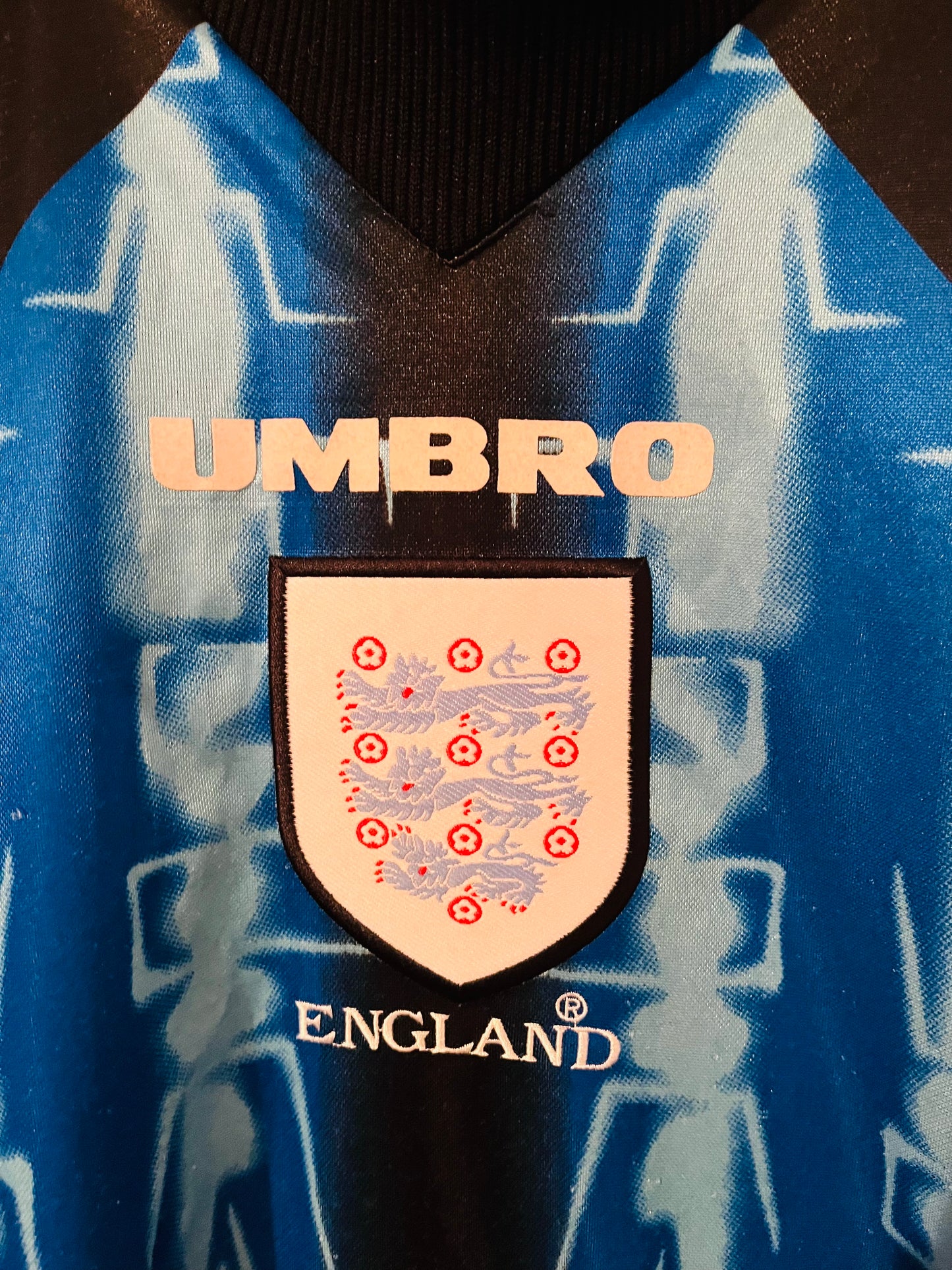 England goalkeeper football shirt 1996/98 Medium