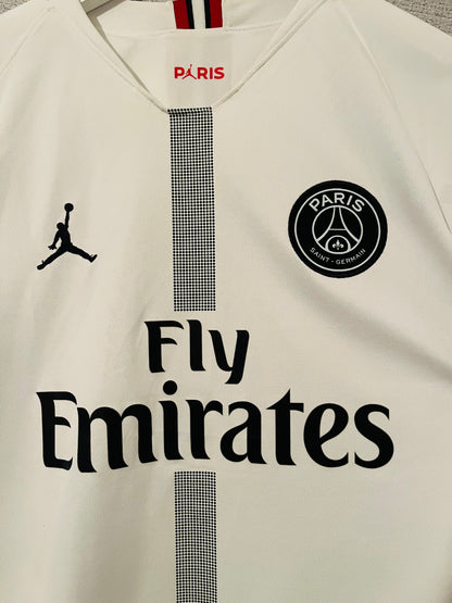 PSG cup football shirt
2018/19 Neymar Jr Medium