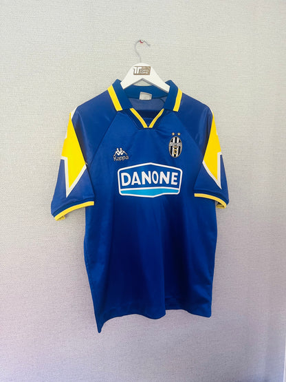 Juventus away football shirt 1994/95 Vialli Large
