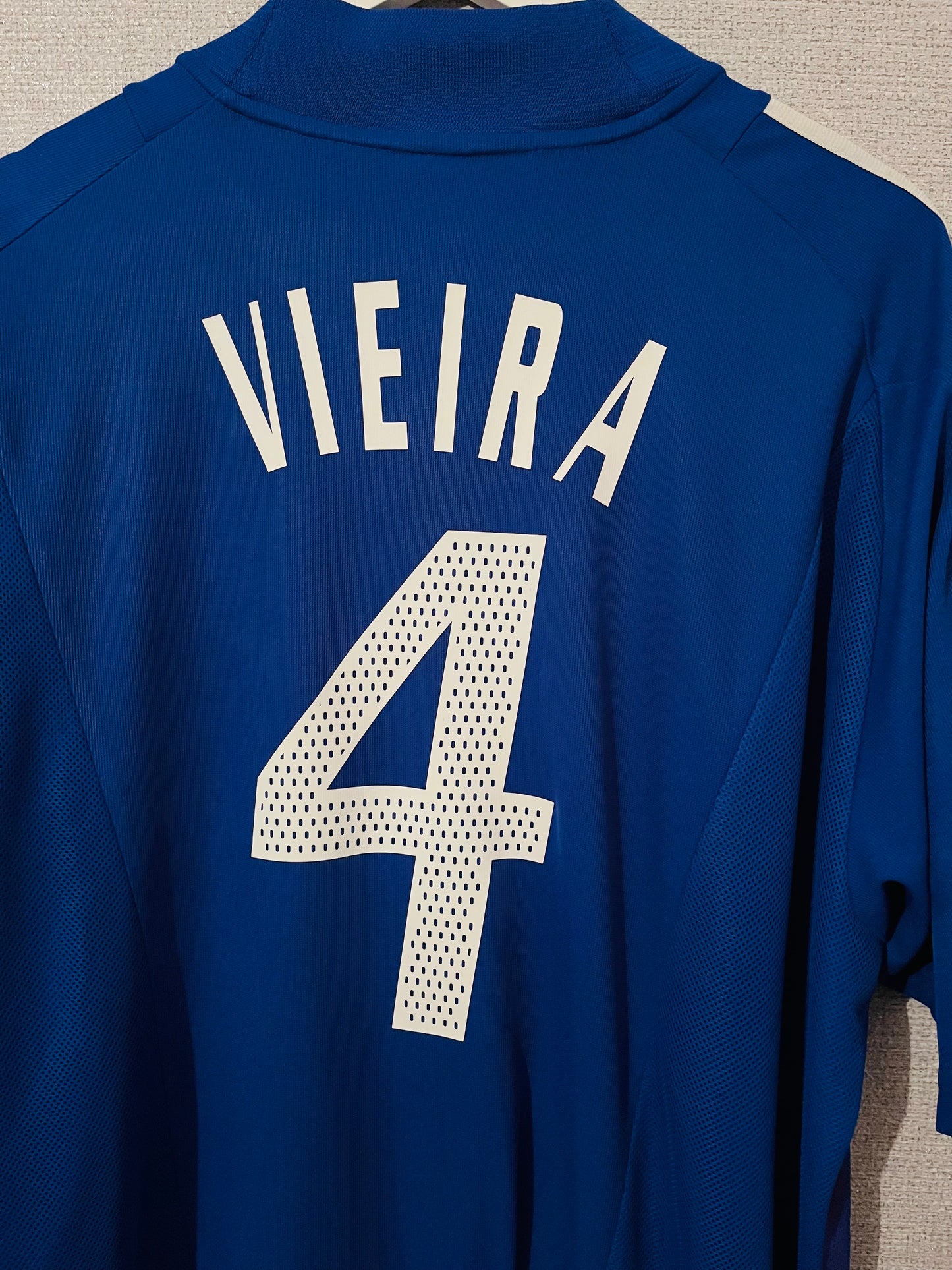 France home football shirt
2002/04 Vieira XXL