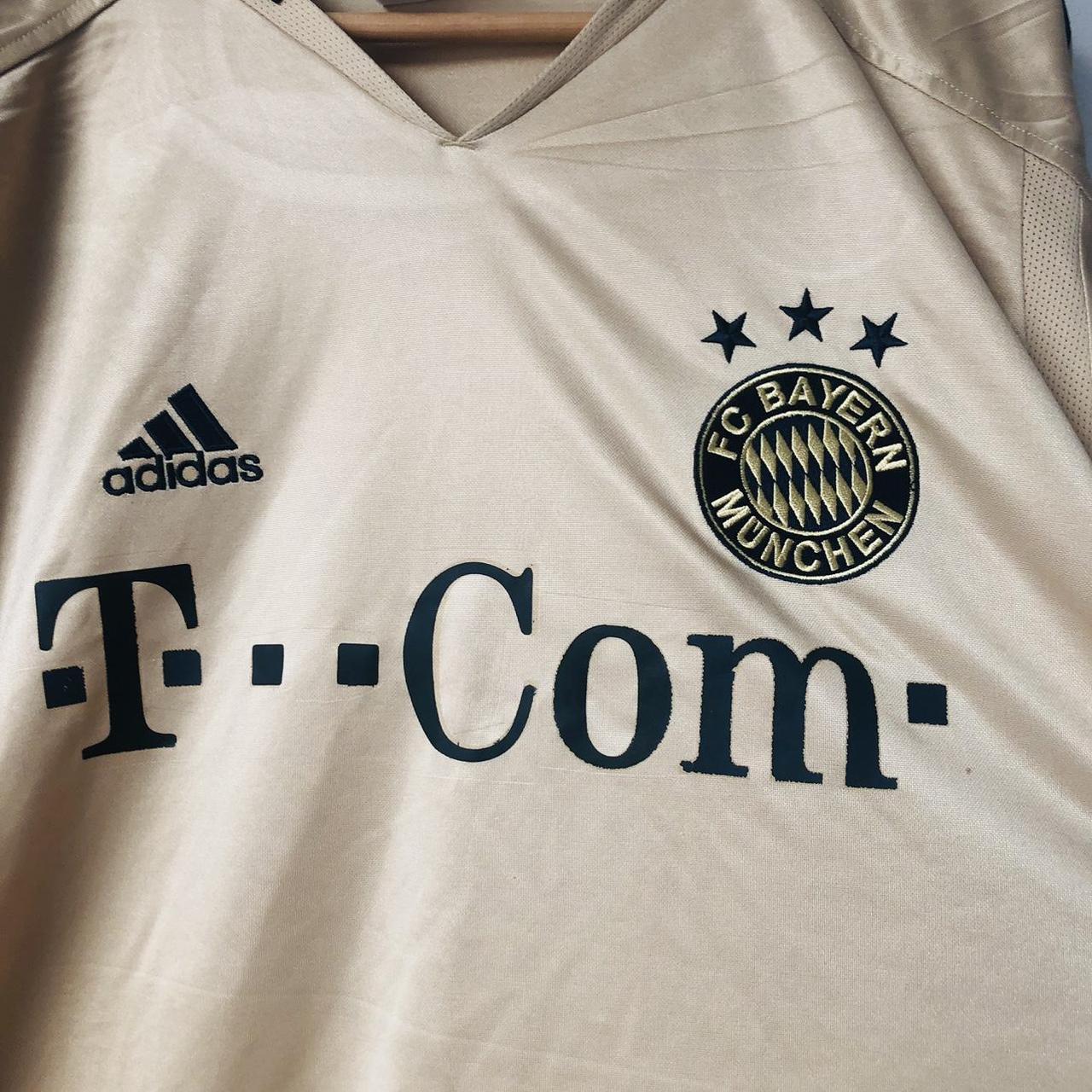 Bayern Munich 2004/2006 Gold Football Shirt (XL)