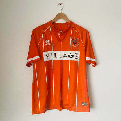 Blackpool 2015/2016 Orange Home Football Shirt (M)