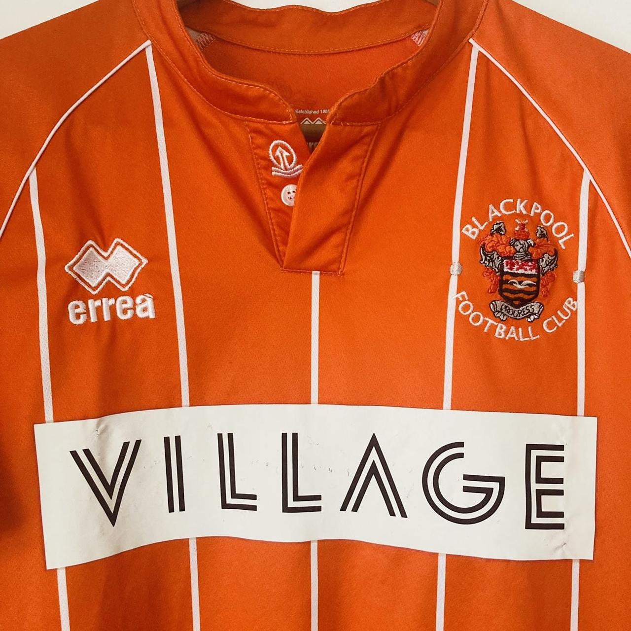 Blackpool 2015/2016 Orange Home Football Shirt (M)