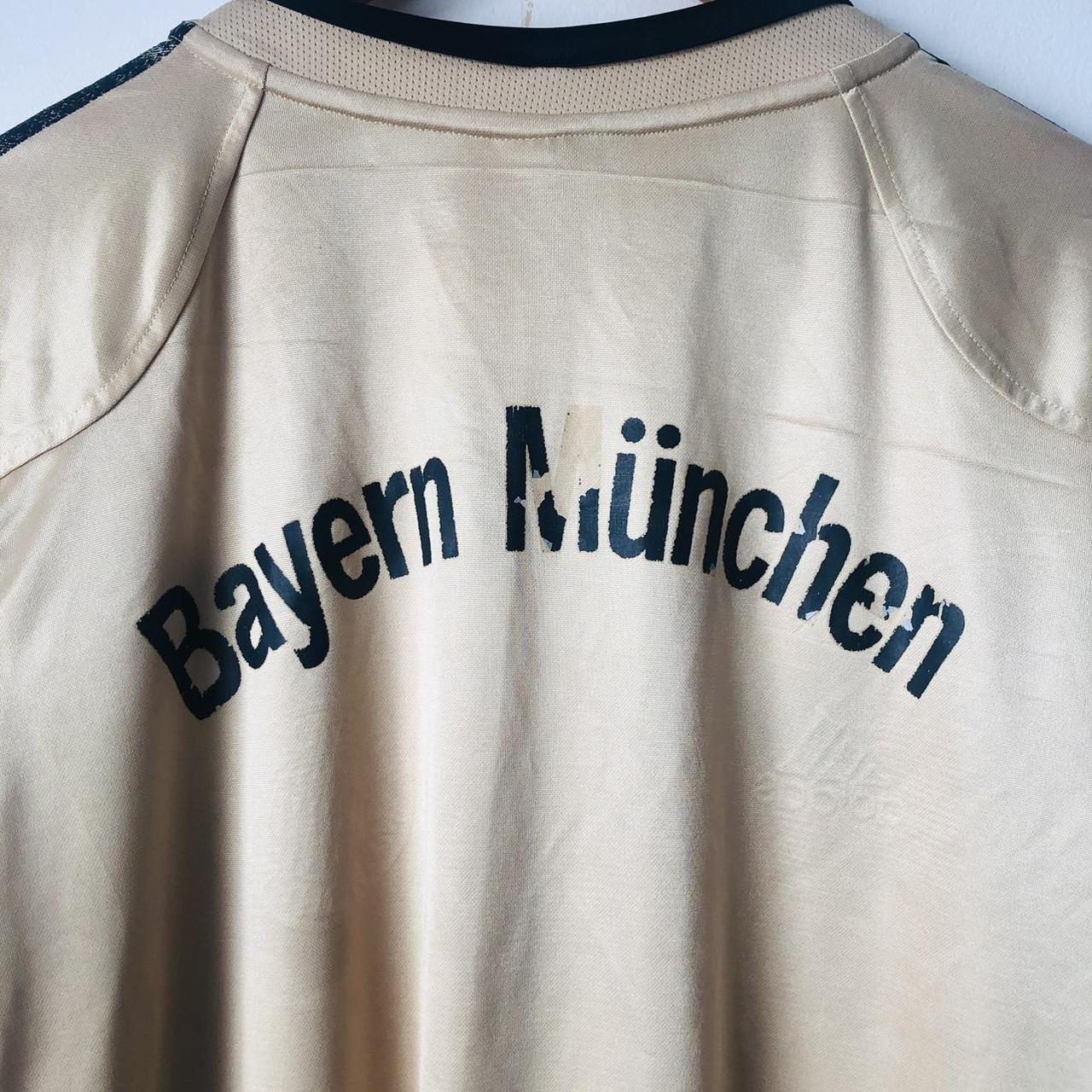 Bayern Munich 2004/2006 Gold Football Shirt (XL)