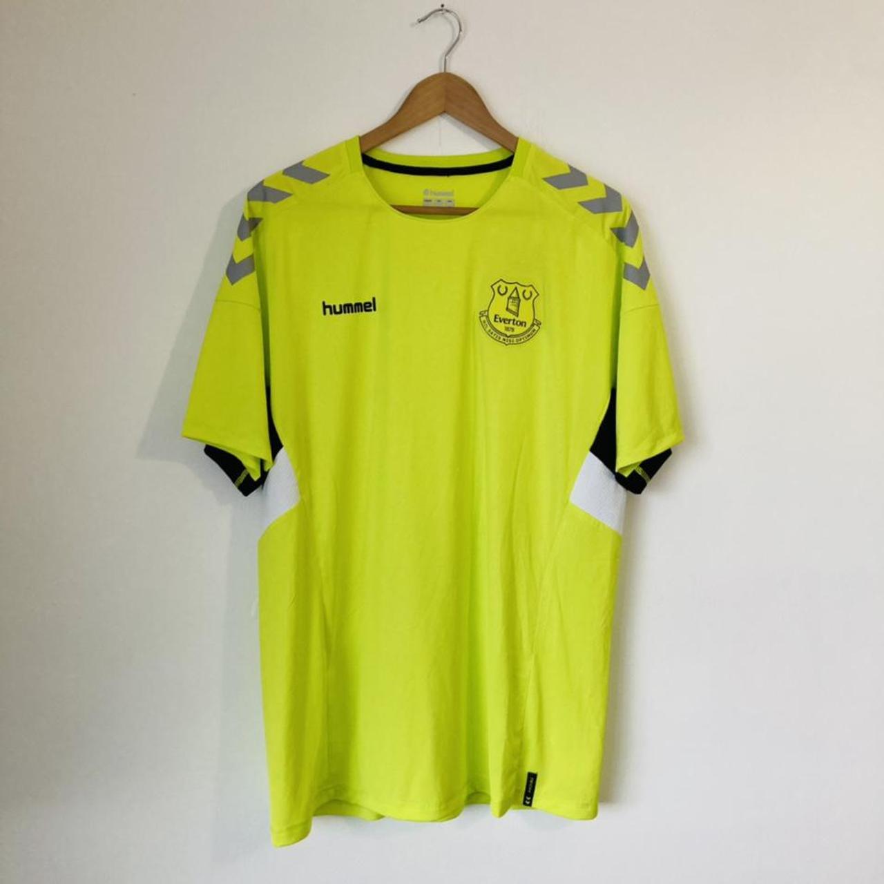 Everton 2021/2022 Neon Training Football Shirt (XL)