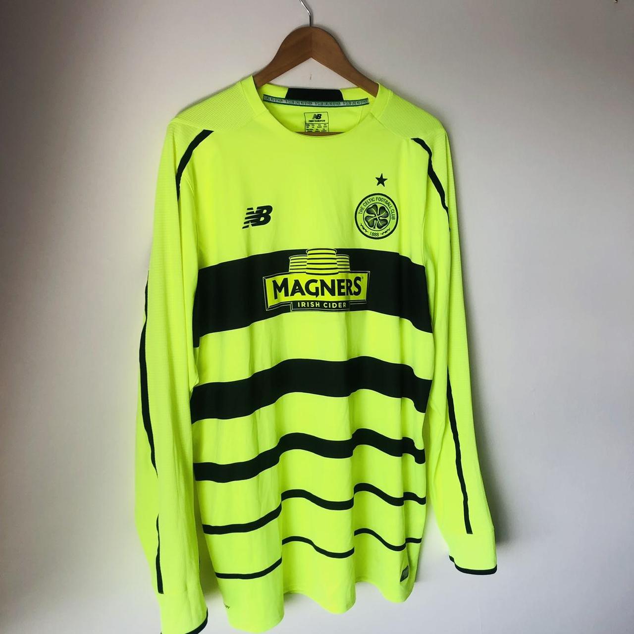 Celtic 2015/2016 Green & Black Third Football Shirt (XXL)