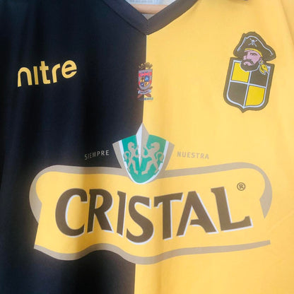 Coquimbo Unido 2011/2012 Yellow & Black Home Football Shirt (XL)